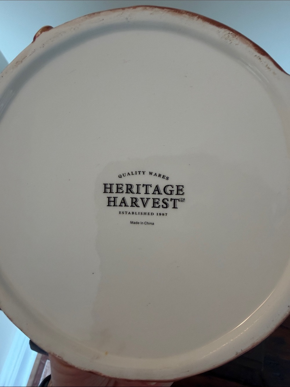 Heritage Harvest Cream and Brown Ceramic Fox Basket. - Picture 6 of 9